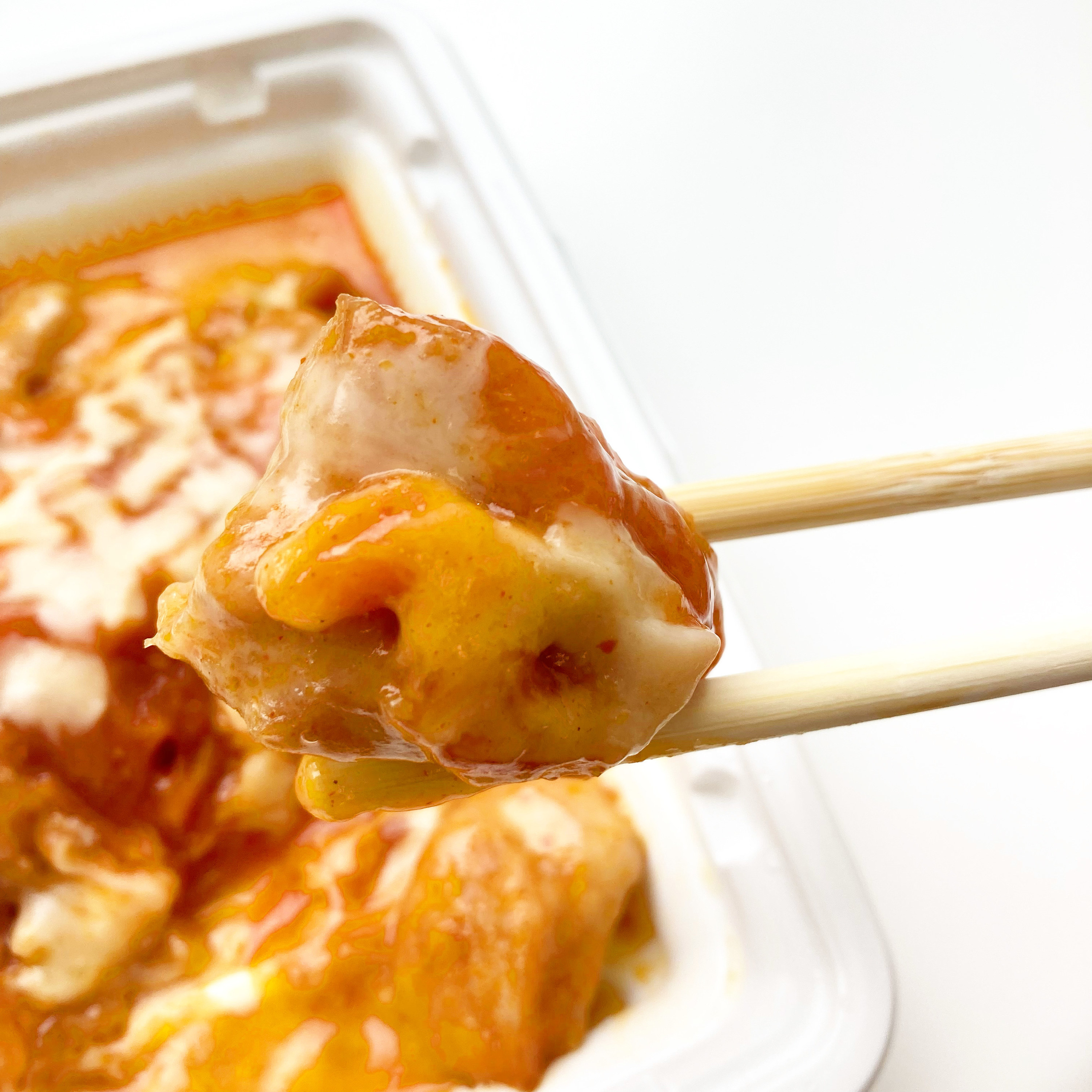 FamilyMart（ファミリーマート）の韓国おつまみ「チーズと食べる！辛旨タッカルビ」