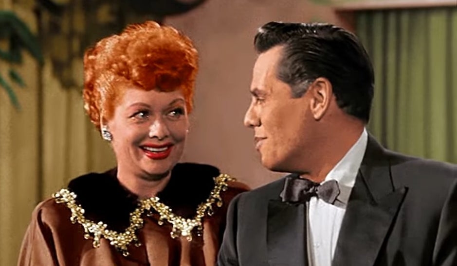 Ricky singing to Lucy in &quot;I Love Lucy&quot;