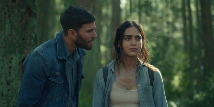 Austin Stowell and Melissa Barrera in Keep Breathing