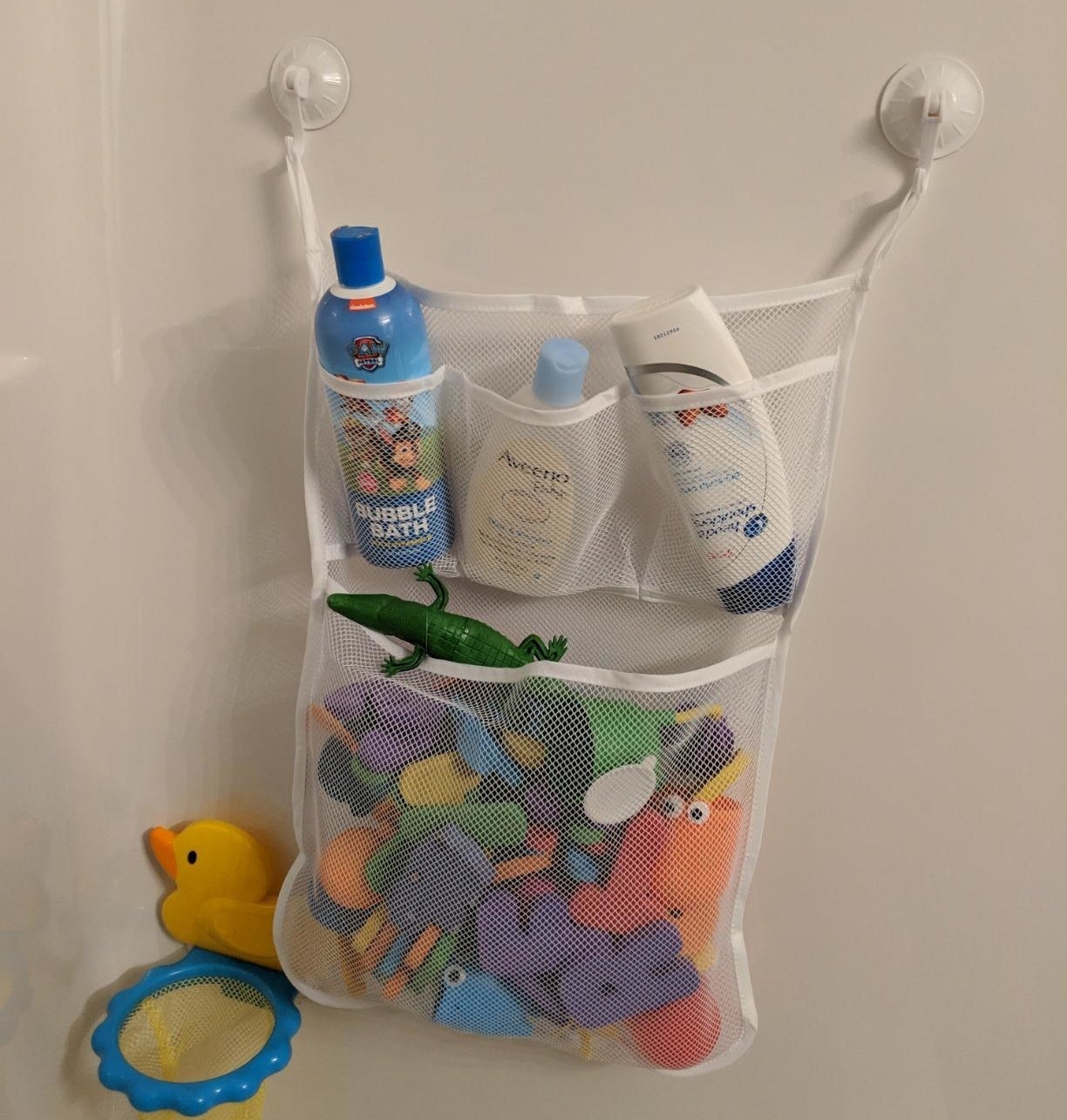 reviewer&#x27;s photo of the bath organizer