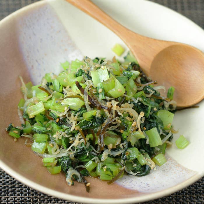 びっくりするくらいウマい 無限小松菜レシピ3選 レシピ 作り方 Tasty びっくりするくらいウマい 無限小松菜レシピ3選 レシピ 作り方 Tasty