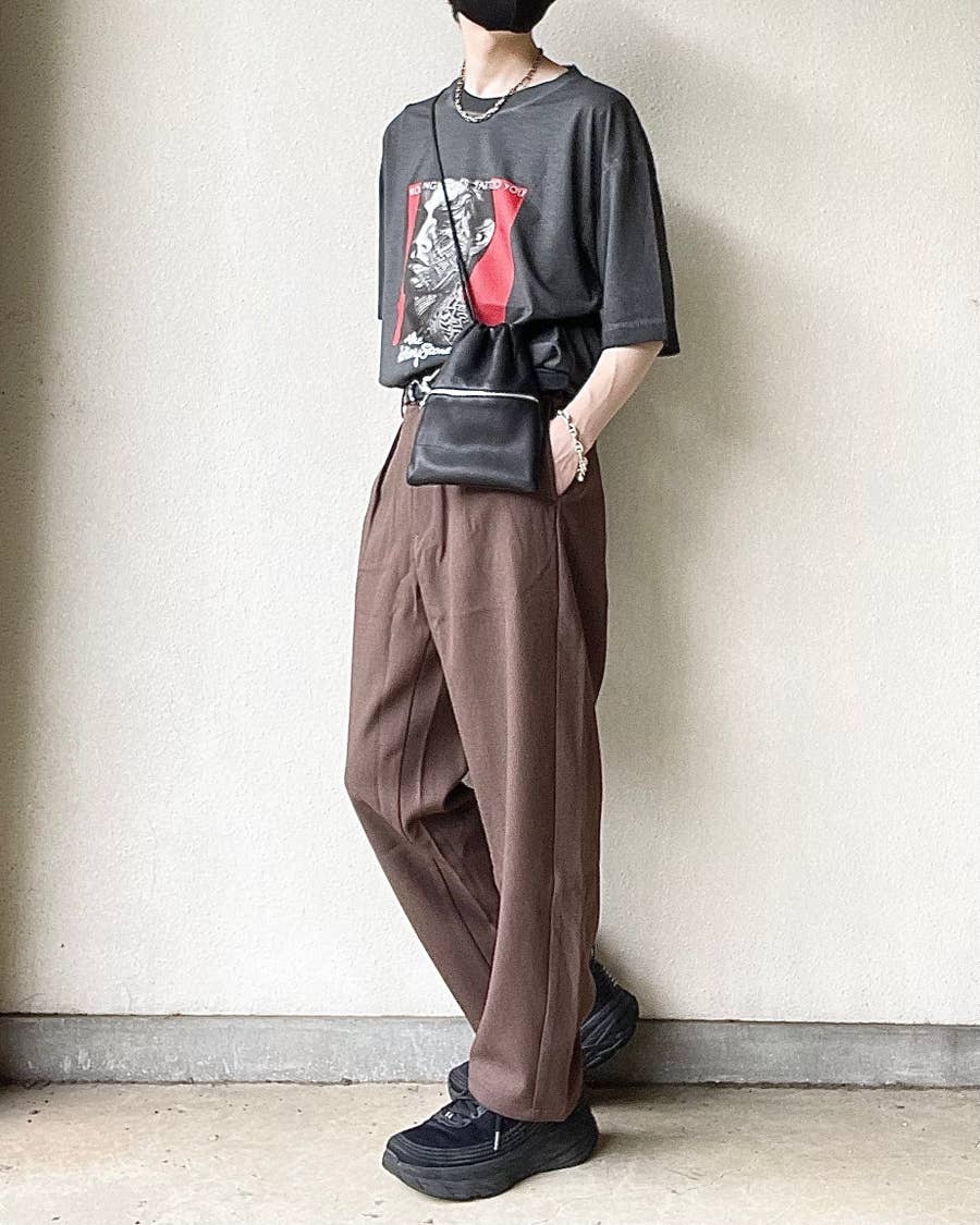 体型カバーの天才だわ Guの 1990円パンツ シルエットが綺麗すぎて毎日はきたい