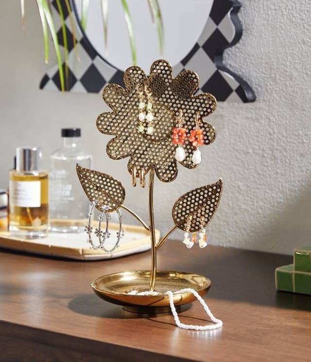 a flower shaped jewellery stand
