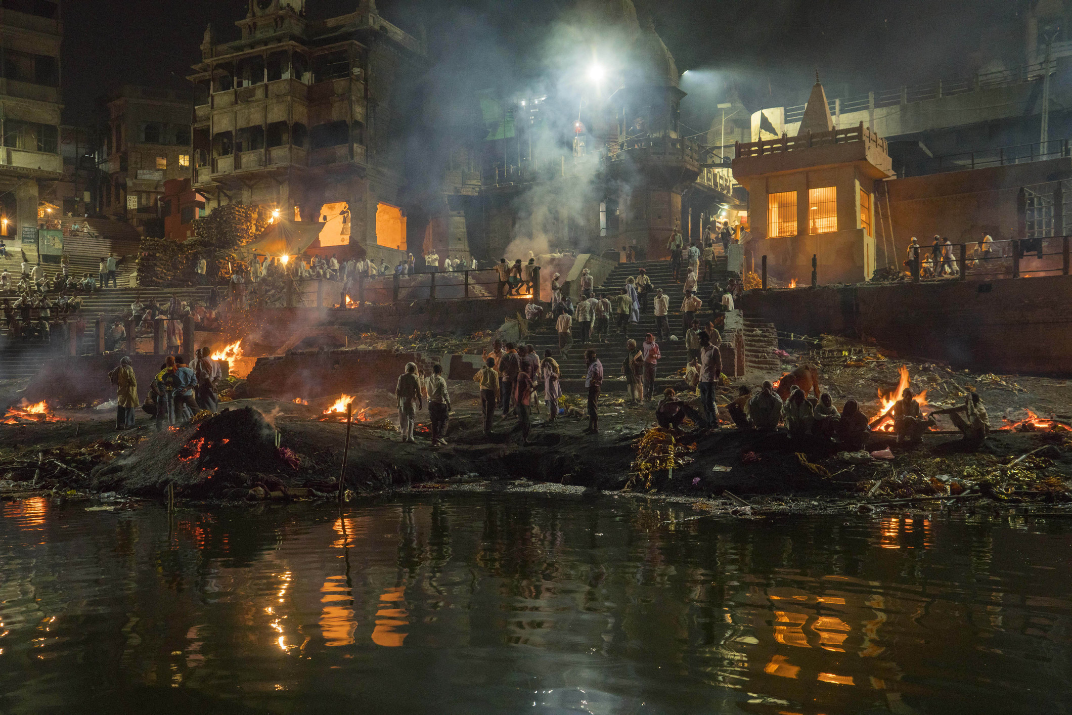 Manikarnika ghat at Varanasi, Uttar Pradesh, India, Asia