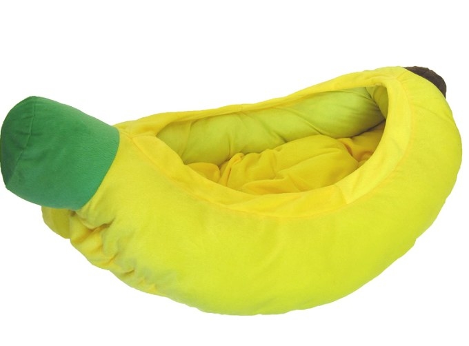 cama con forma de banana para mascotas