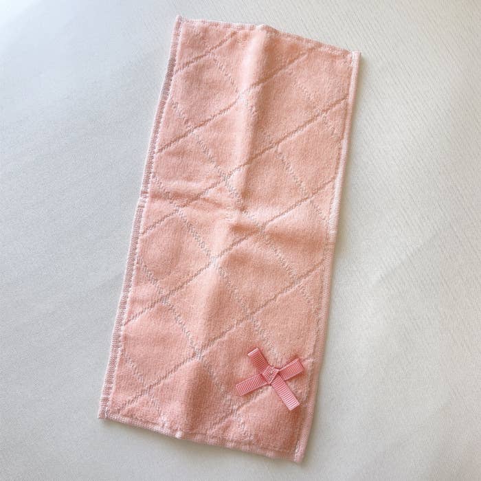 Francfranc（フランフラン）のおすすめ便利グッズ「バロット 抗菌防臭ハーフハンカチ ハーリキンチェック ピンク」