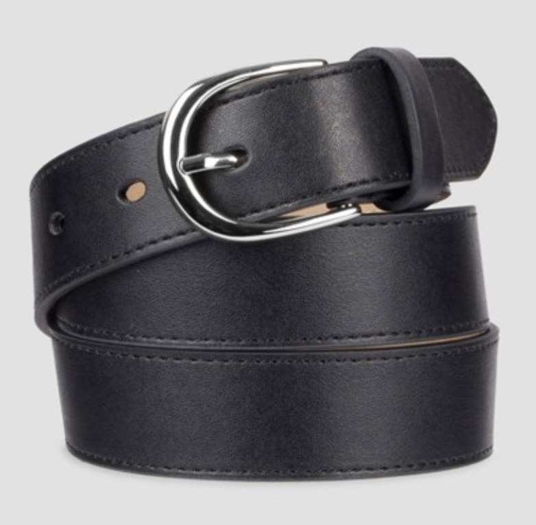 the belt in black