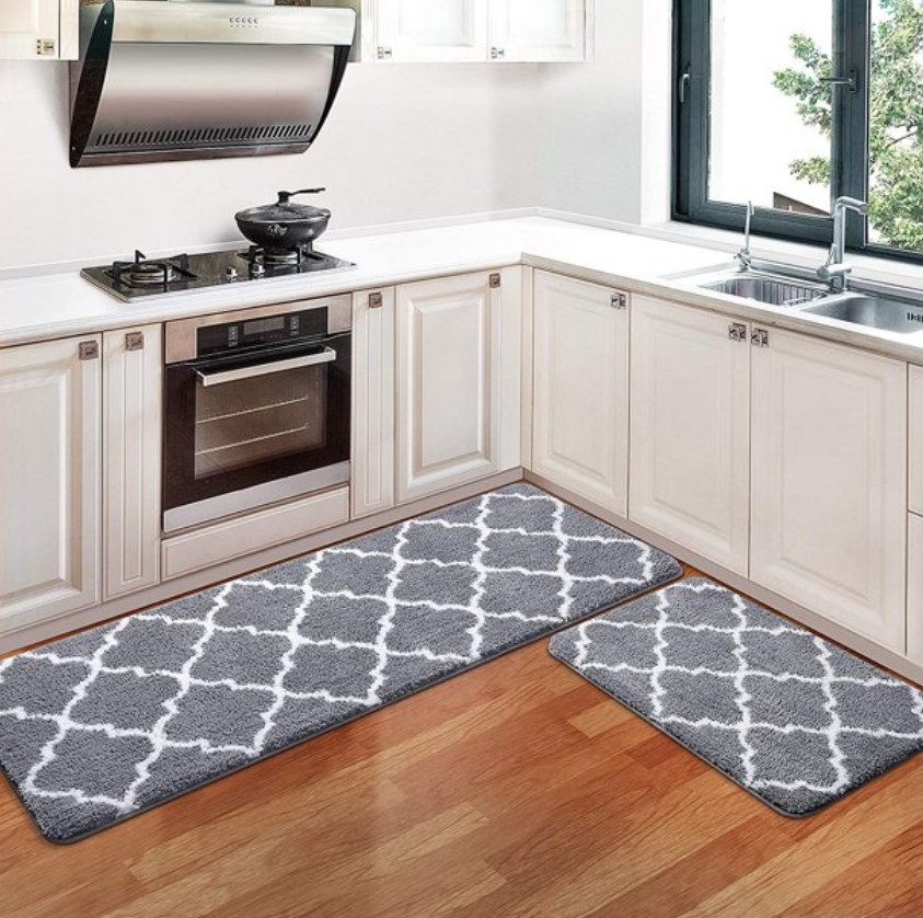 Kitchen mats in gray