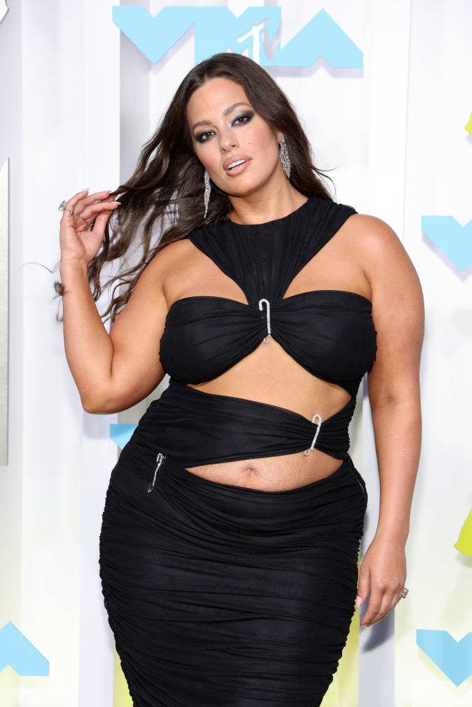15 Curvy Celebs Who Embrace Their Shape and Make Us Cheer for  #BeautyBeyondSize / Bright Side