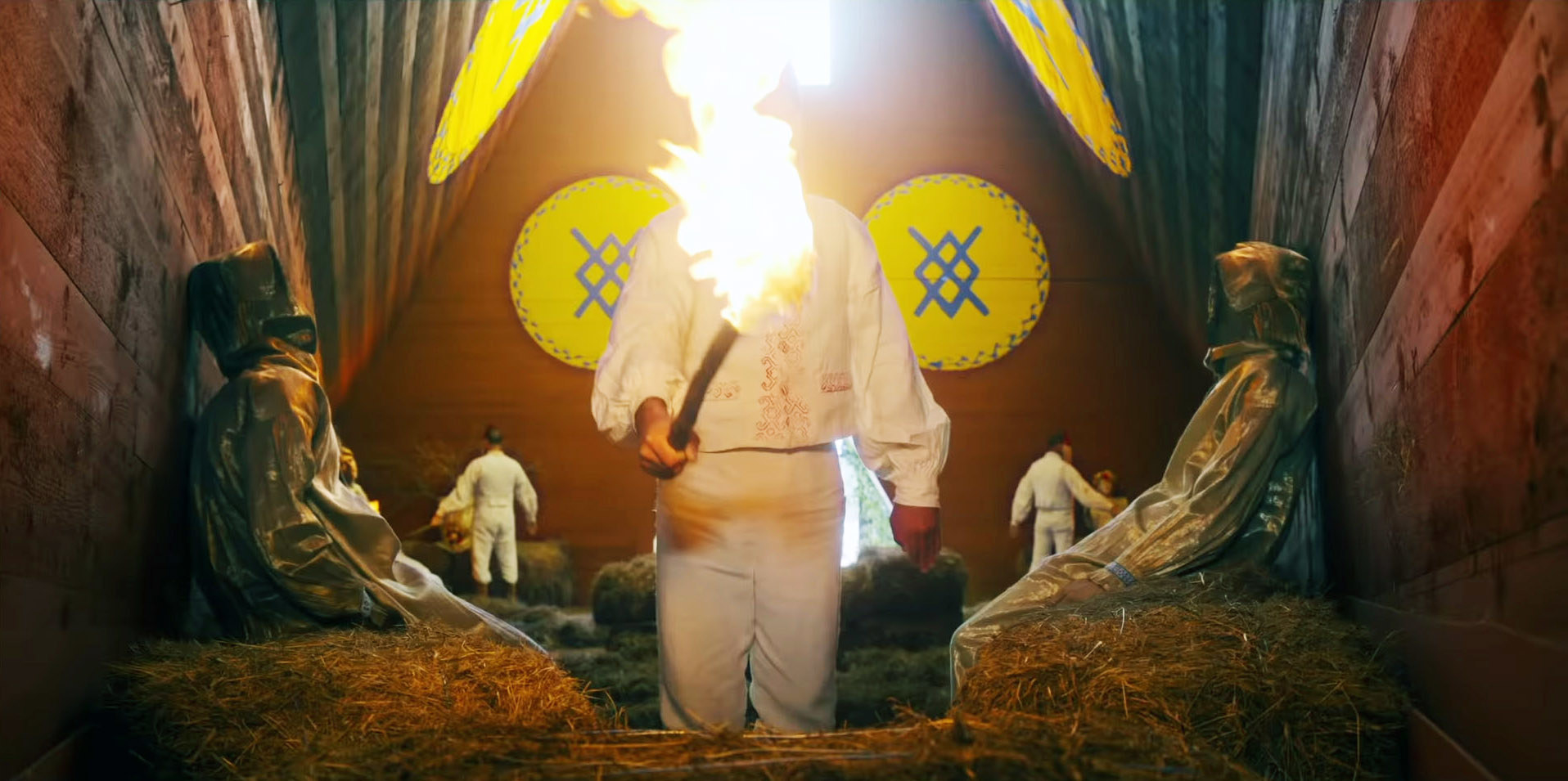 A man lights a chapel on fire