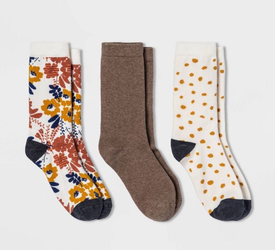 3 pairs of printed socks