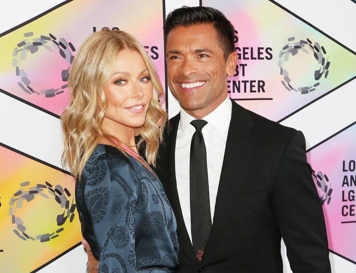 700px x 537px - Kelly Ripa Blacked Out During Sex With Mark Consuelos