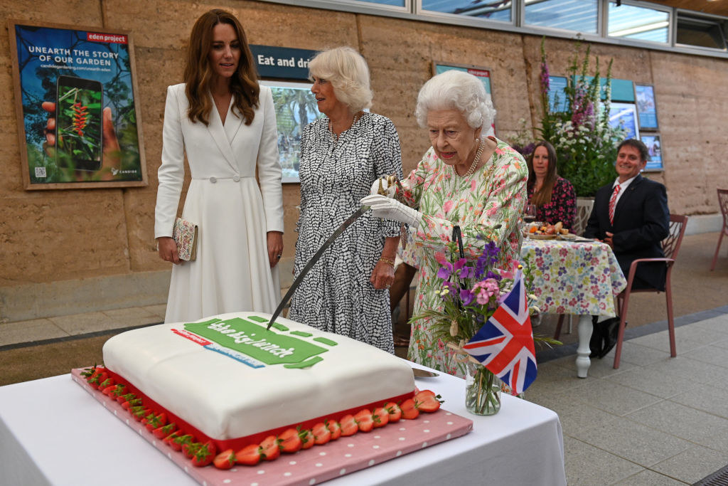 31 Rare Photos Of Queen Elizabeth II  - 69