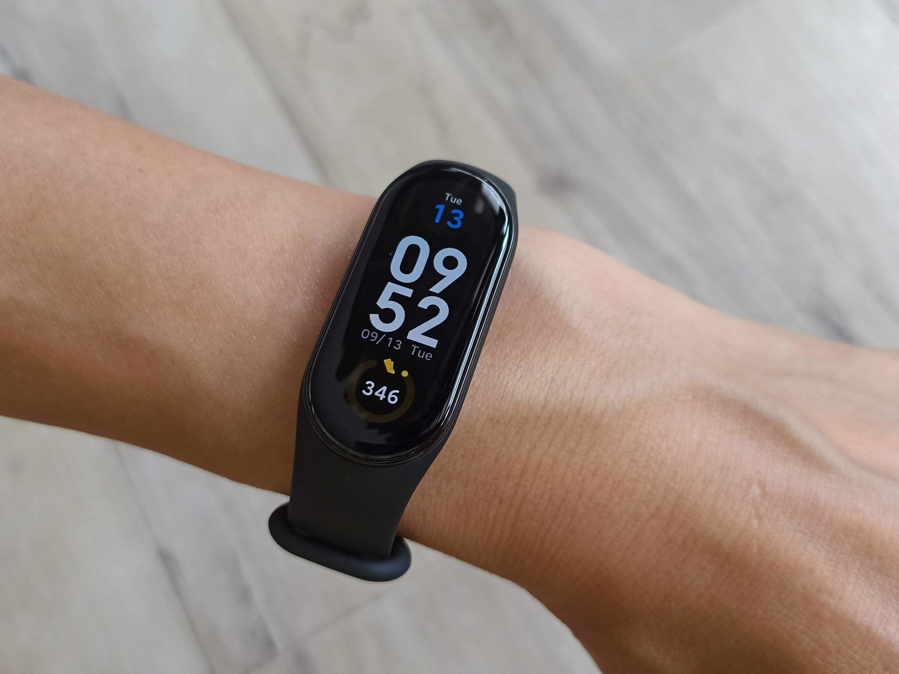 シャオミ(Xiaomi) スマートウォッチ ぬくい Smart Band 7 中古良品