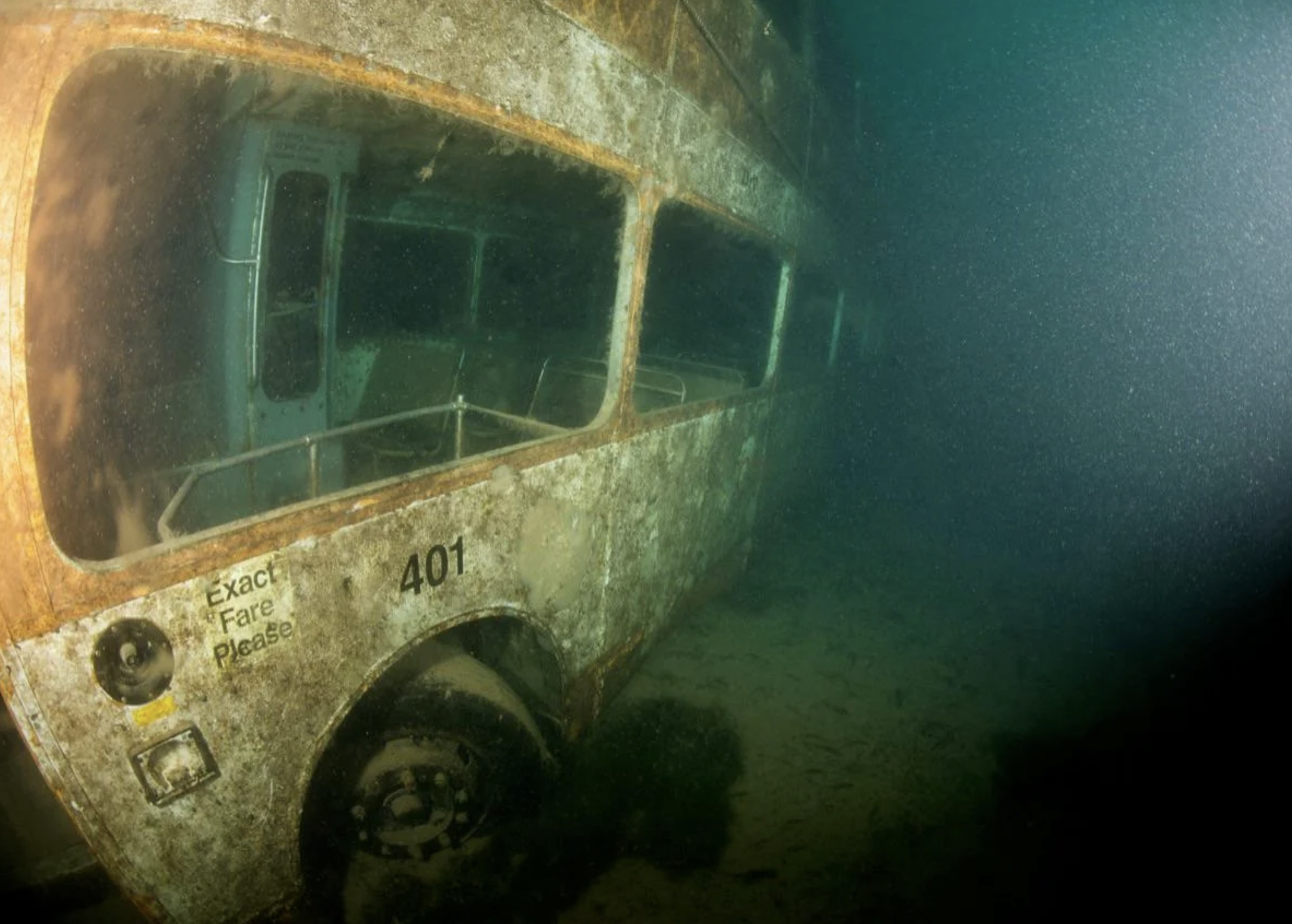 Submechanophobia  25 Sinister Photos Of Submerged Objects - 14