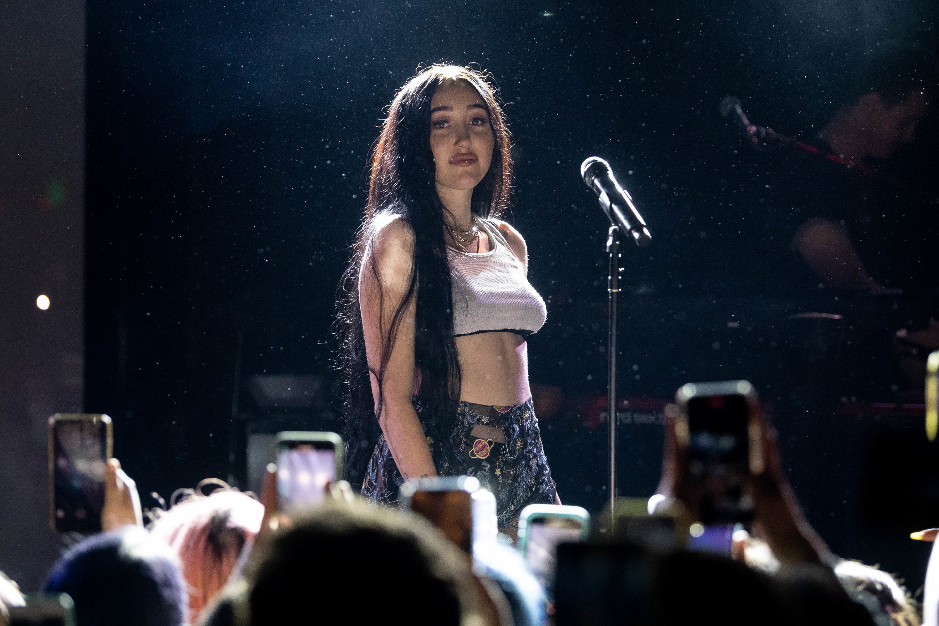 Noah Cyrus On Struggling With Xanax Addiction - 16