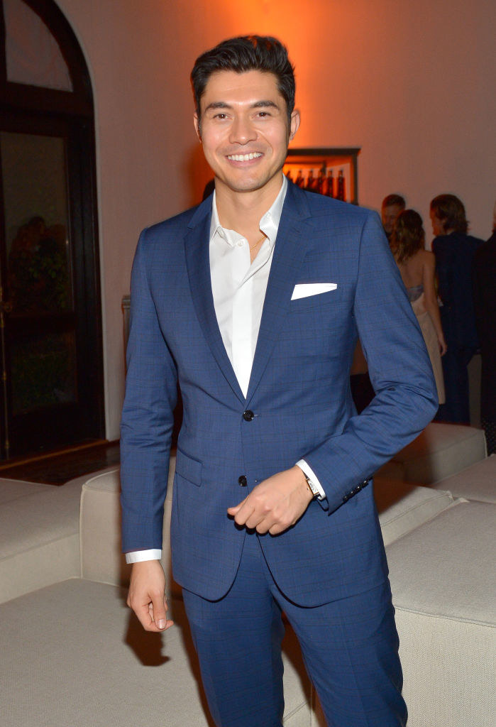 15 Pictures Of Henry Golding Looking Handsome - 81