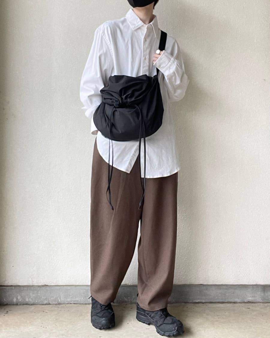 全色買えばよかった ユニクロの 新作バッグ トレンド感あるビッグサイズが可愛い