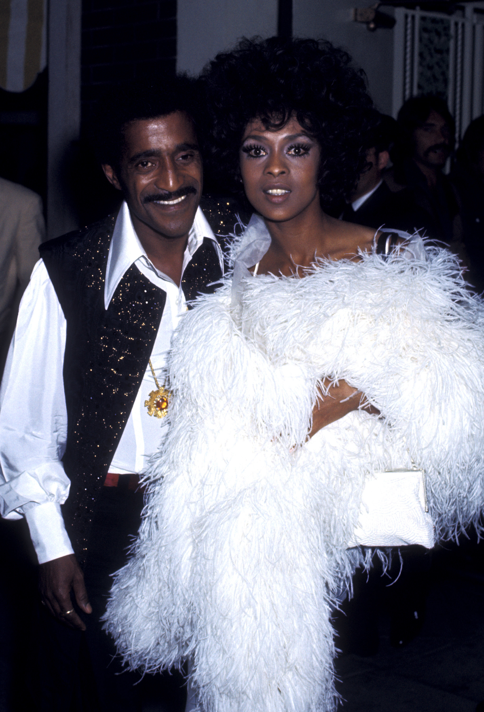 Sammy Davis Jr. and Lola Falana pose at an Oscars party on April 7, 1970