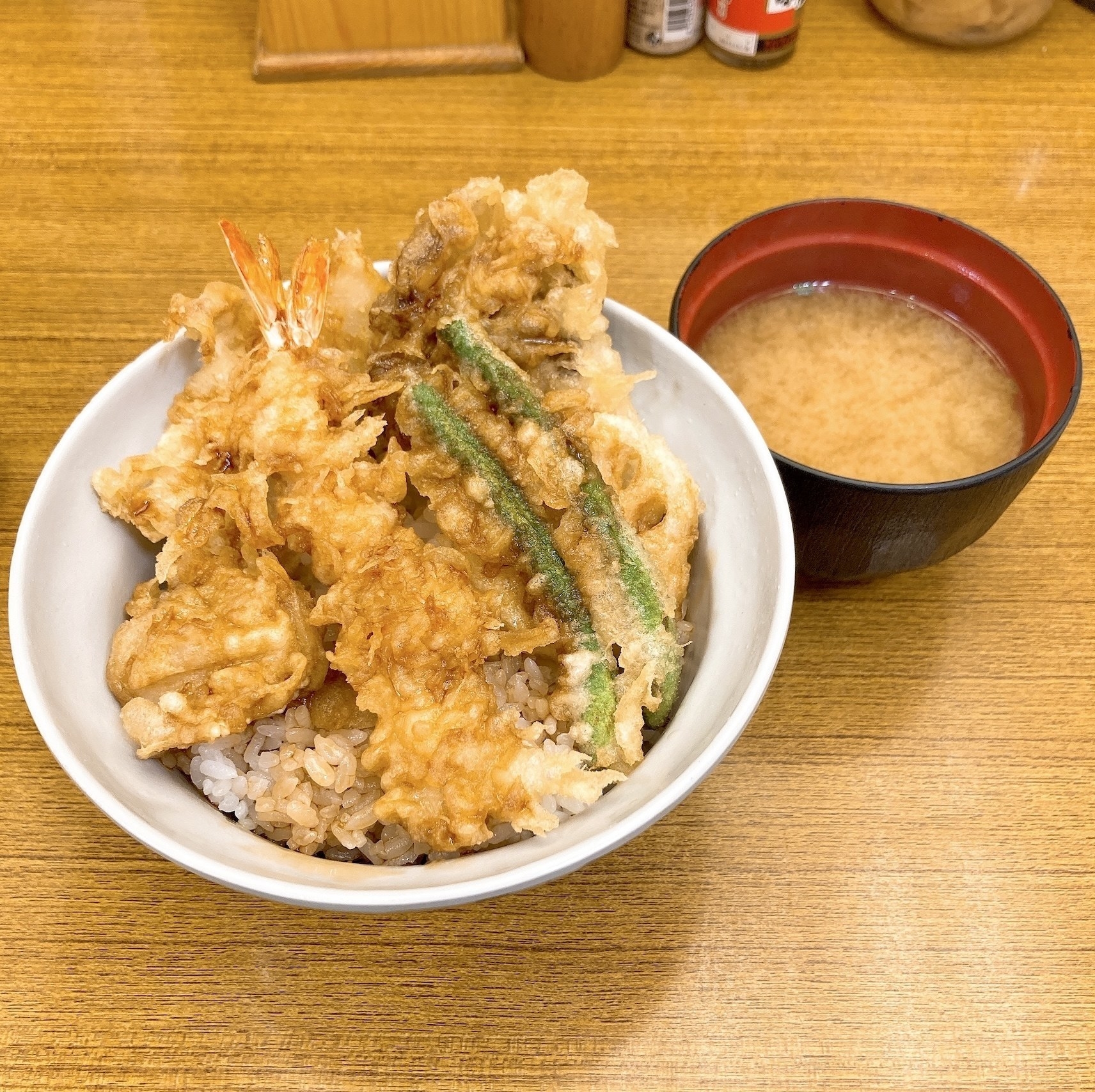 てんやのおすすめメニュー「オールスター天丼」