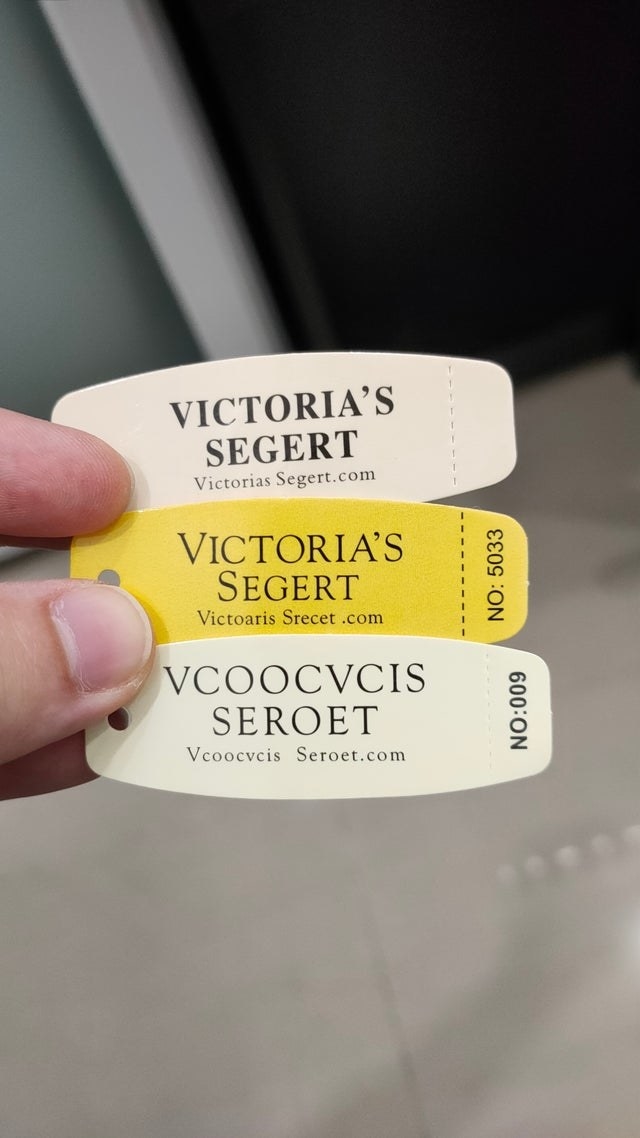fake Victoria&#x27;s &quot;Segret&quot; label