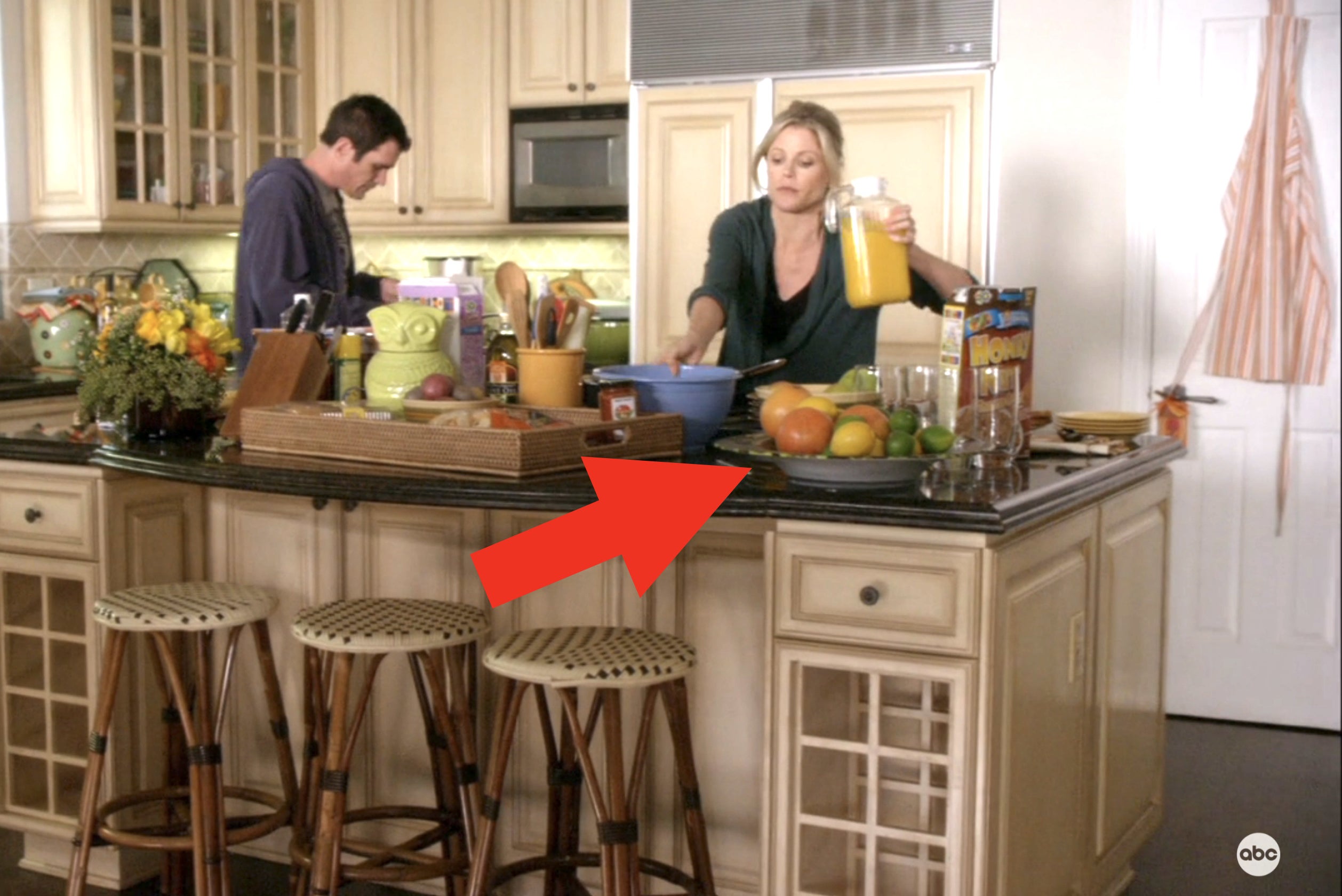 the bowl of fake fruit in a scene from &quot;Modern Family&quot;