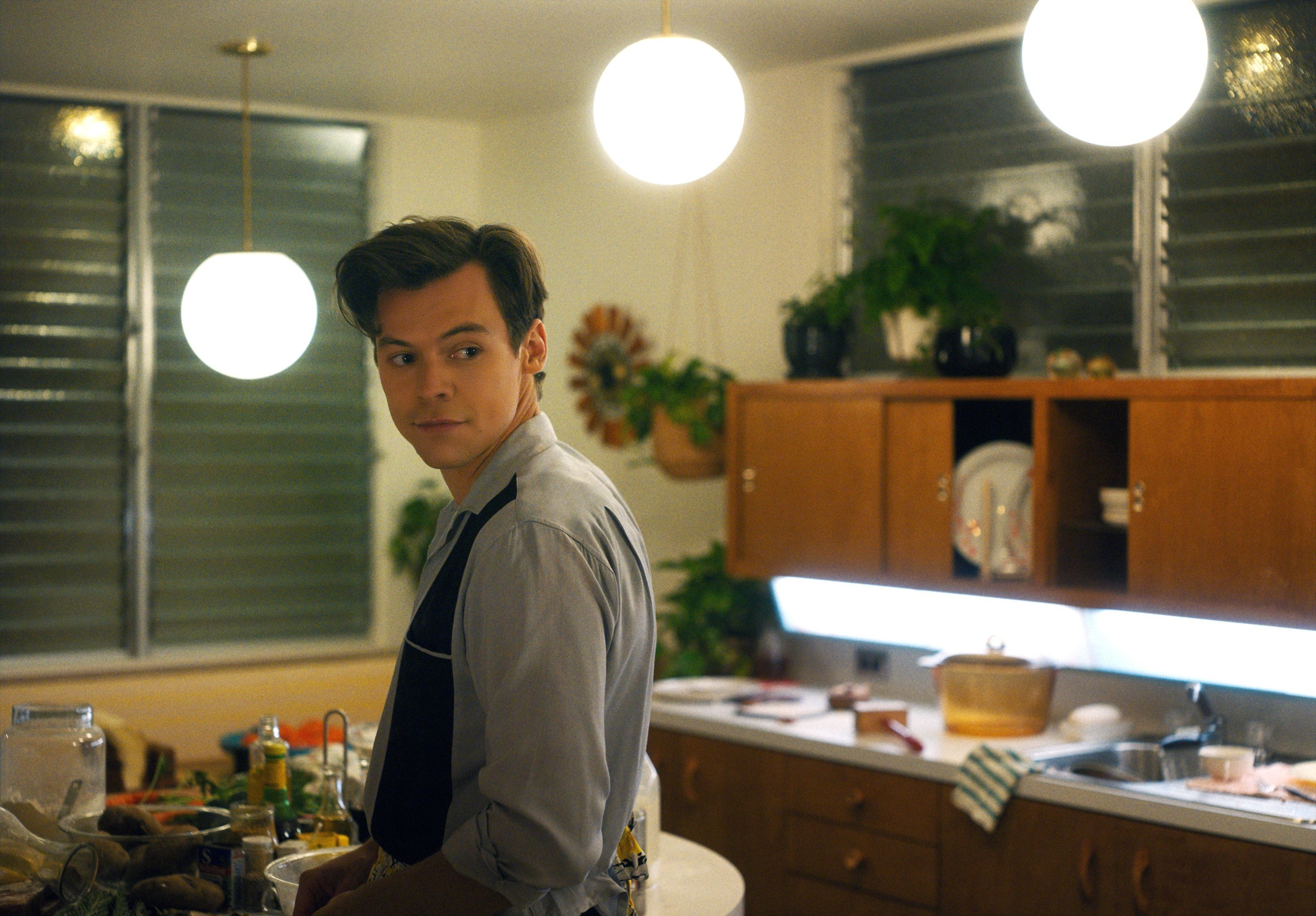 jack standing in the kitchen in &quot;don&#x27;t worry darling&quot;