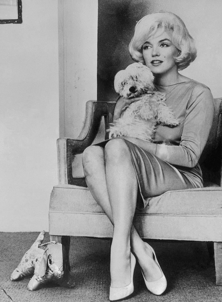 Marilyn Monroe and her dog