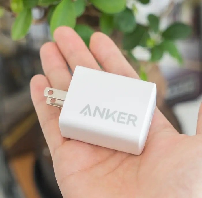                Anker             - 41