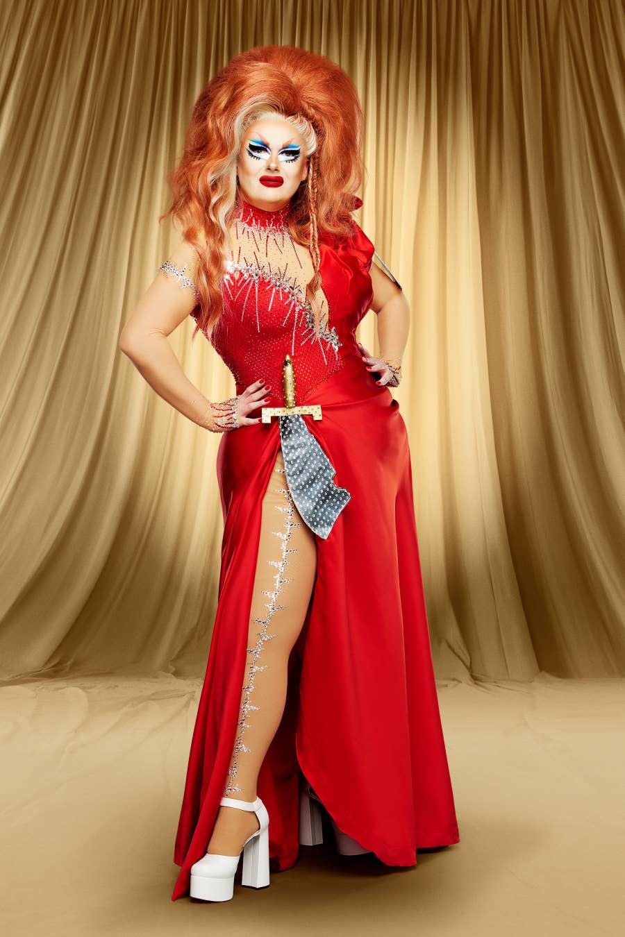 drag queen red dress Bianca del rio outfits