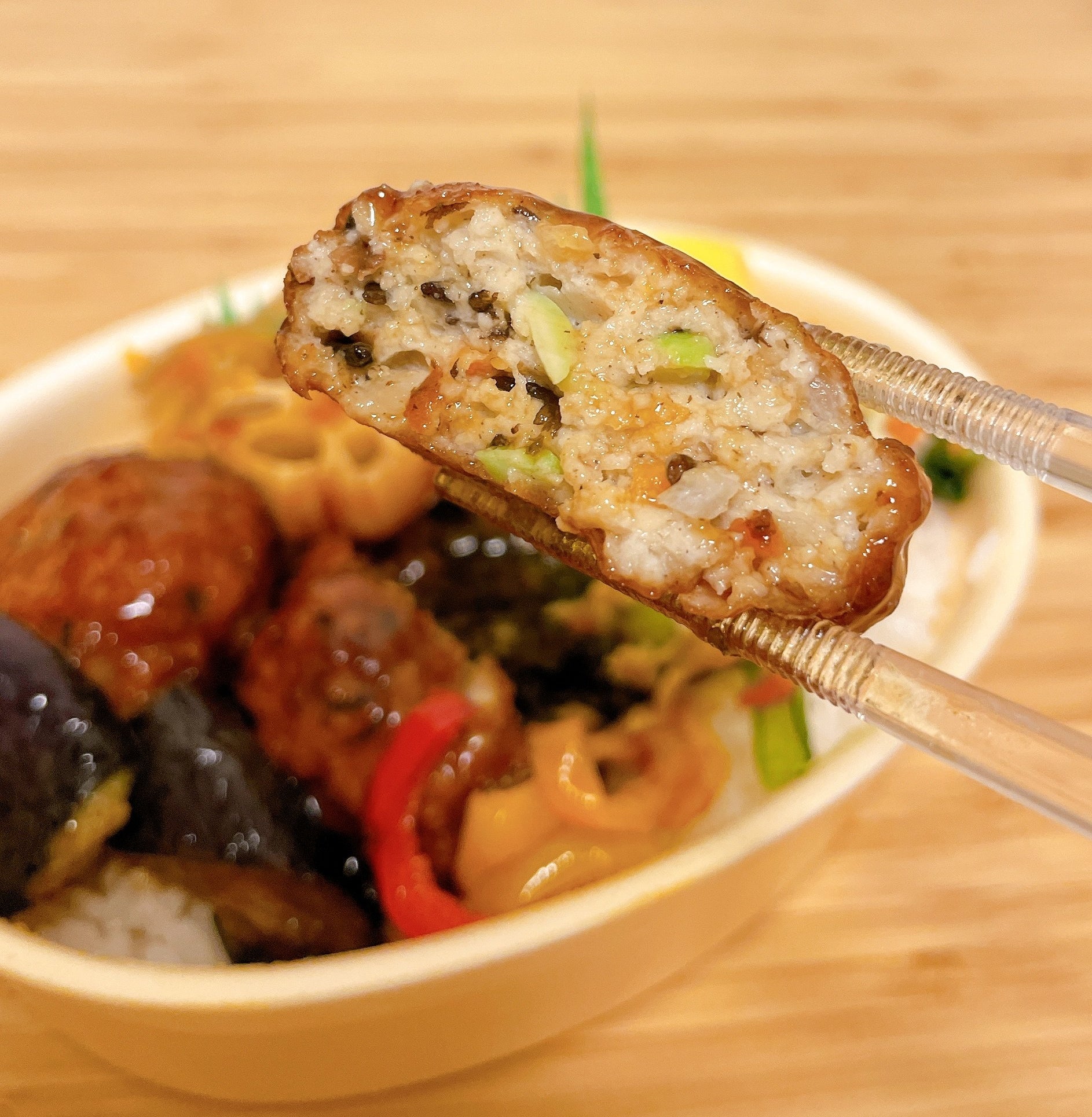 ほっともっとのおすすめお弁当「彩・豆腐ハンバーグと野菜の照りだれ弁当」