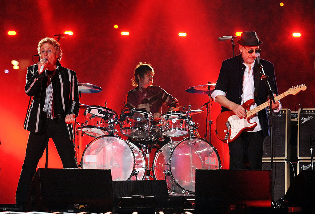 Roger Daltrey and Pete Townshend performing