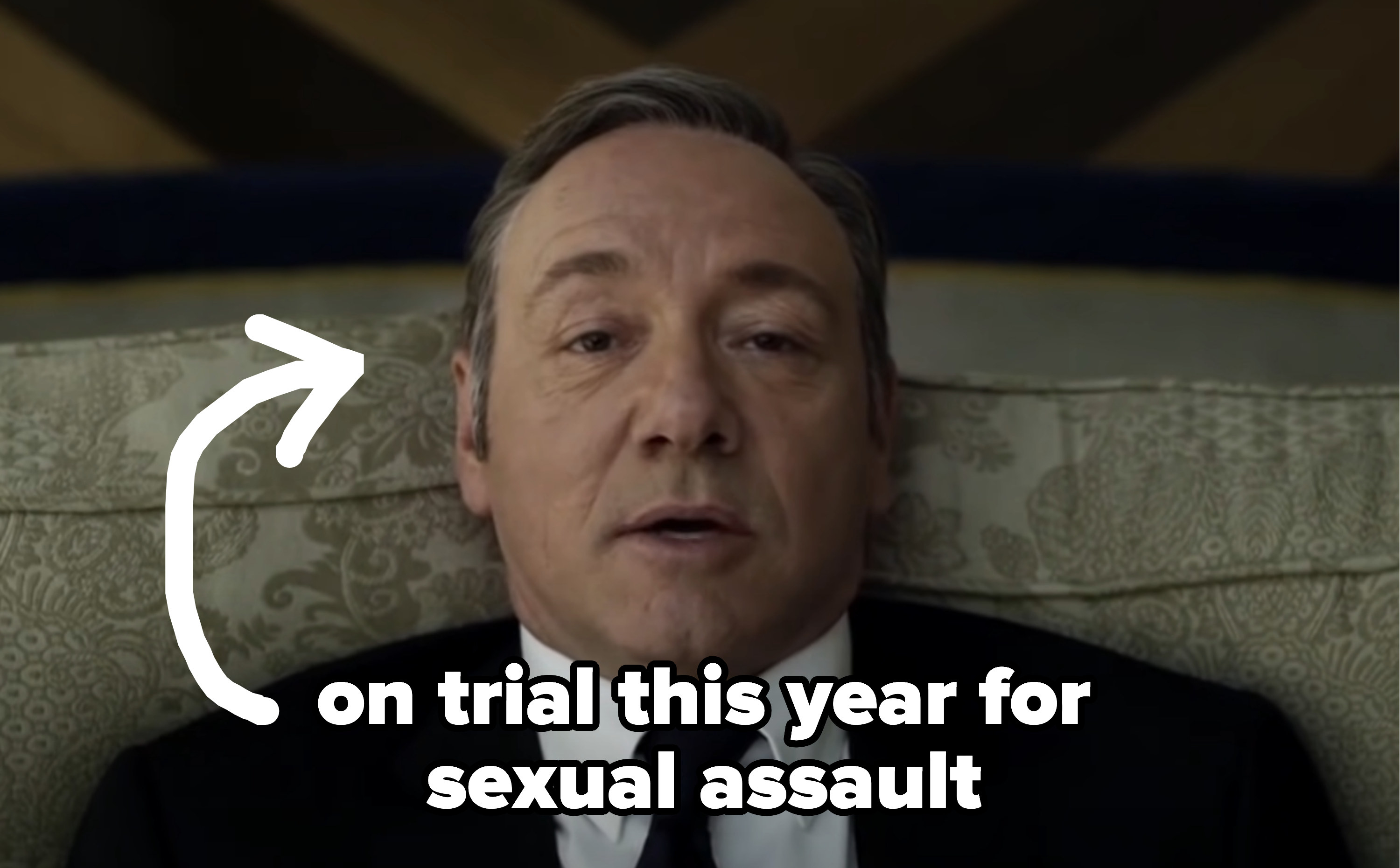 凯文·斯派西和文本的特写镜头说,“今年性assault"受审;