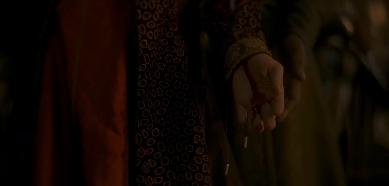 Rhaenyra&#x27;s hand bleeds