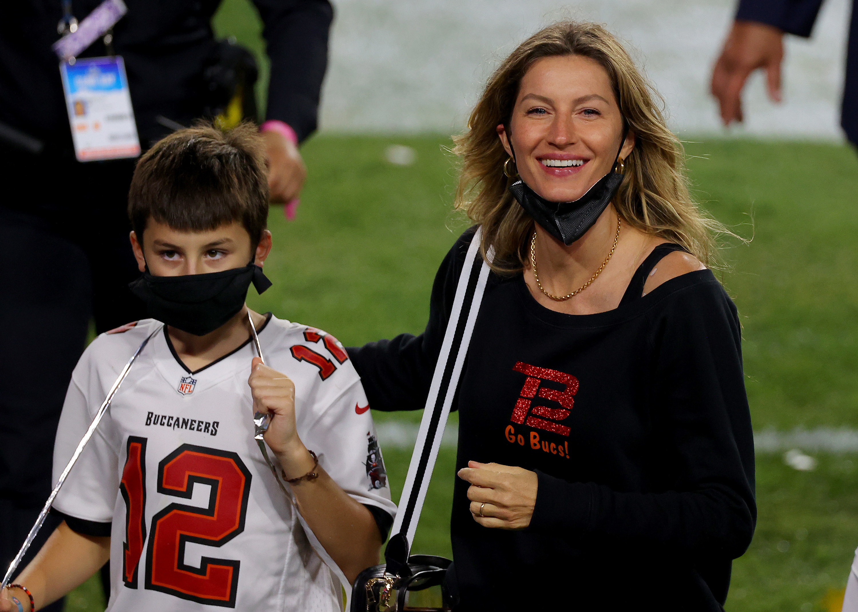 Tom Brady delighted his wife Gisele Bundchen and ill mother were in  attendance at Super Bowl, but his jersey was apparently stolen