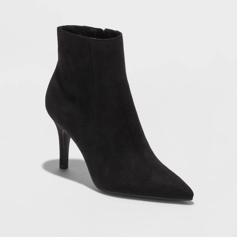 black stiletto boot with pointy toe