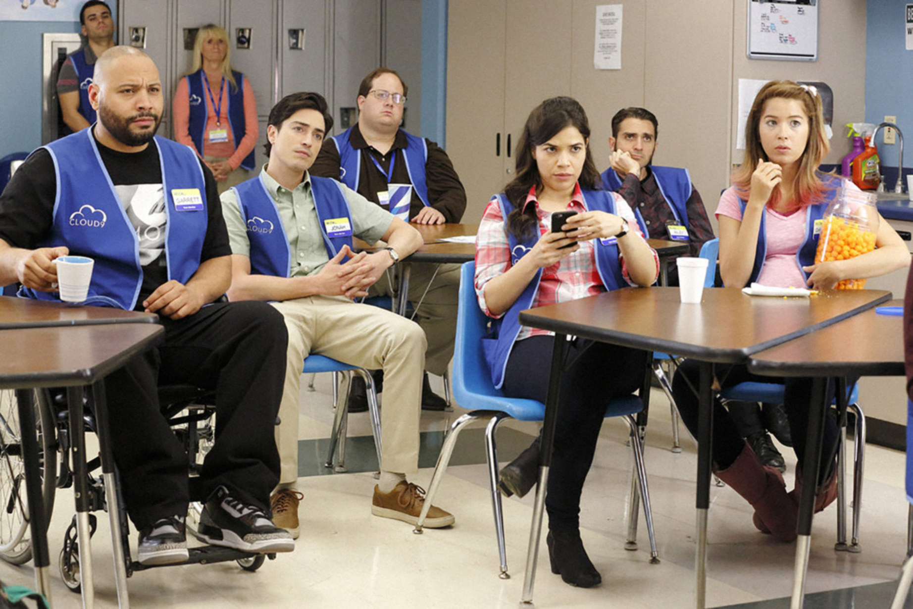 SUPERSTORE, (from left): Colton Dunn, Ben Feldman, America Ferrera, Nichole Bloom, &#x27;Pilot&#x27;, (Season 1, ep. 101, aired Nov. 30, 2015)