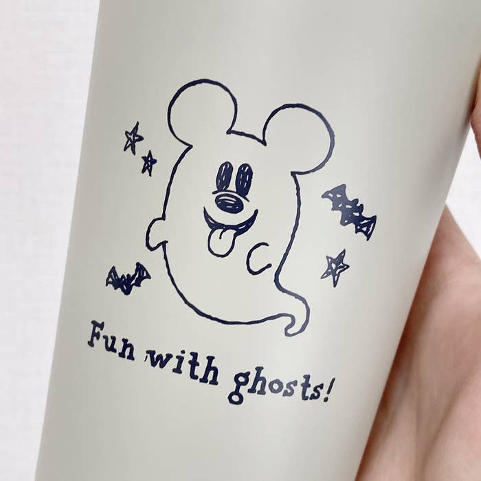 ディズニーランドの 秋限定タンブラー がめっちゃ可愛い 家でも外でもガンガン使えるわ