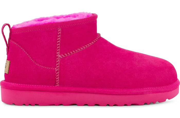Photo of the side of the Ugg Ultra Mini in Taffy Pink