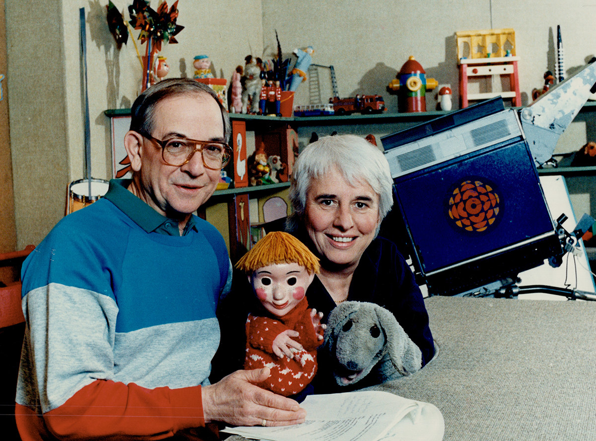 Ernie Coombs and puppeteer Judith Lawrence with puppets Casey and his dog Finnegan