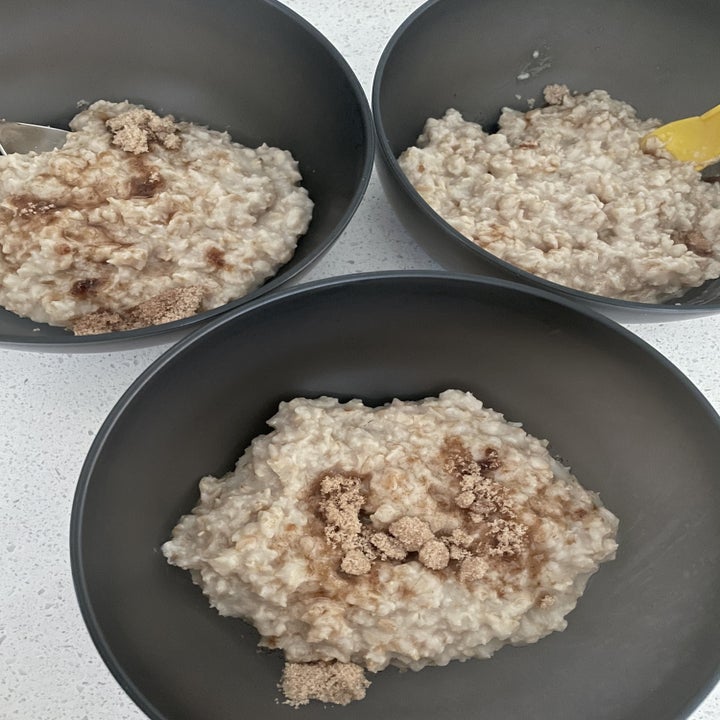 kids' bowls of oatmeal