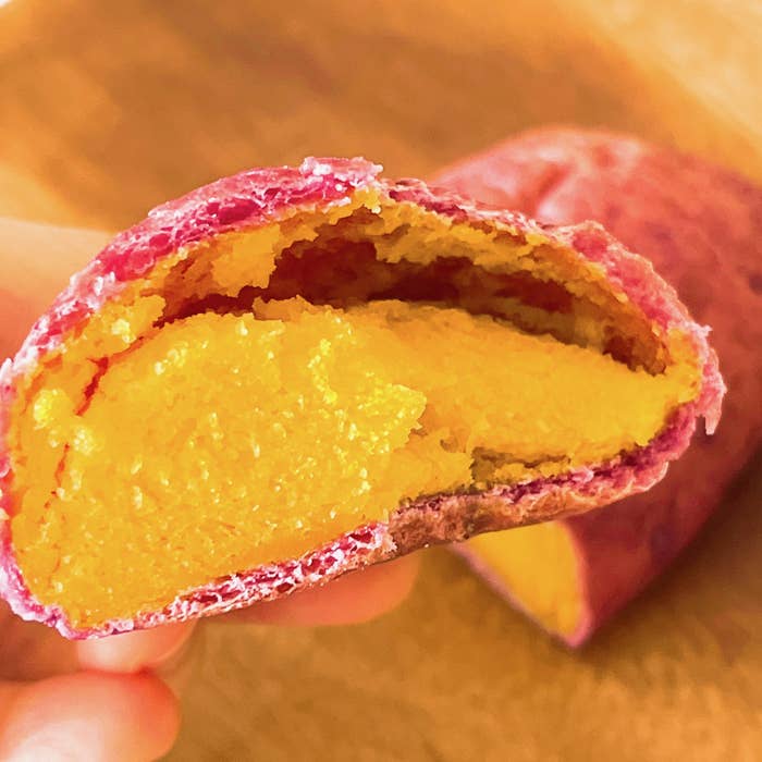 LAWSON(ローソン)のおすすめ「さつまいもあんぱん コグマパン」
