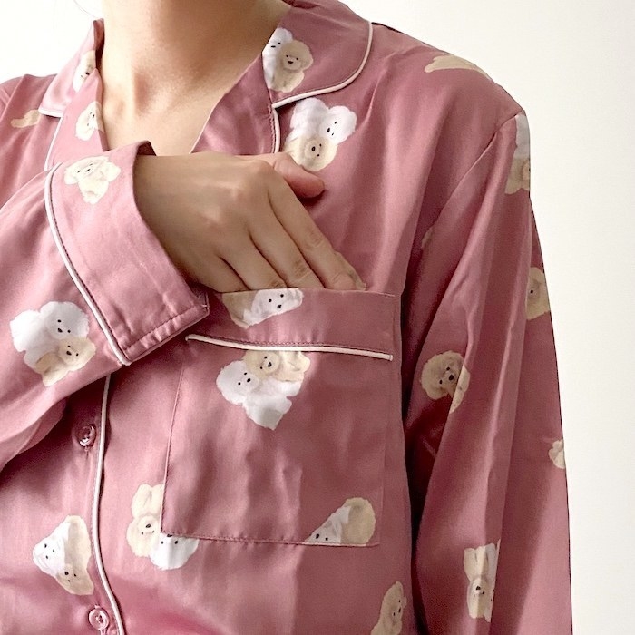 GUのおすすめファッションアイテム「サテンパジャマ（長袖＆ロングパンツ）（トイプードル）」