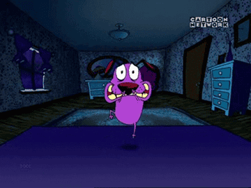 Gif del perro coraje brincando de miedo