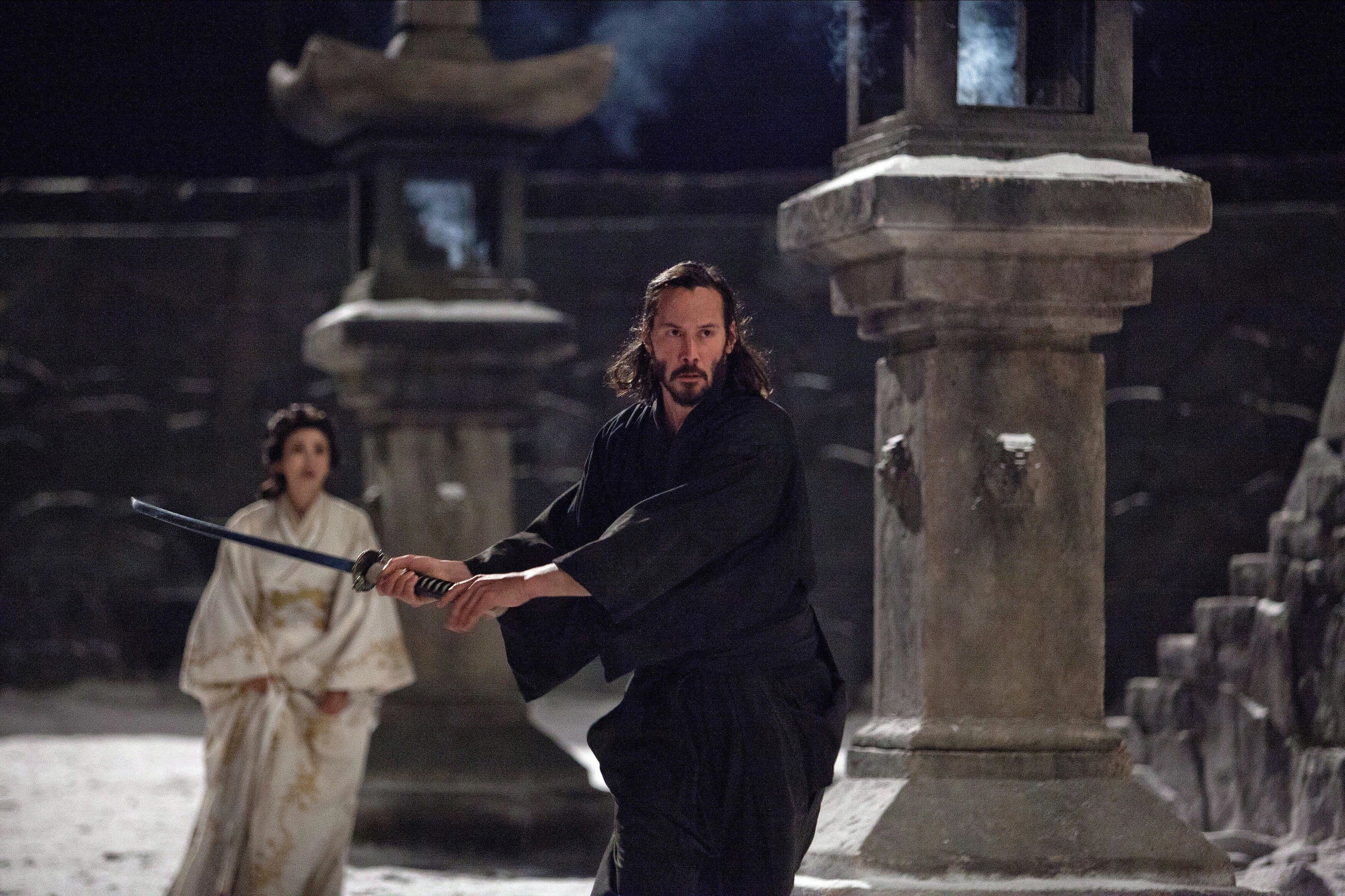 Keanu Reeves wields a sword in &quot;47 Ronin&quot;