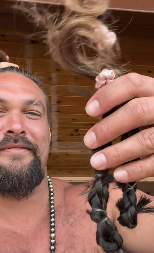 Jason Momoa Cut Off His Hair - 15