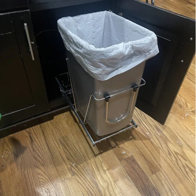 Review photo of the metallic silver waste container