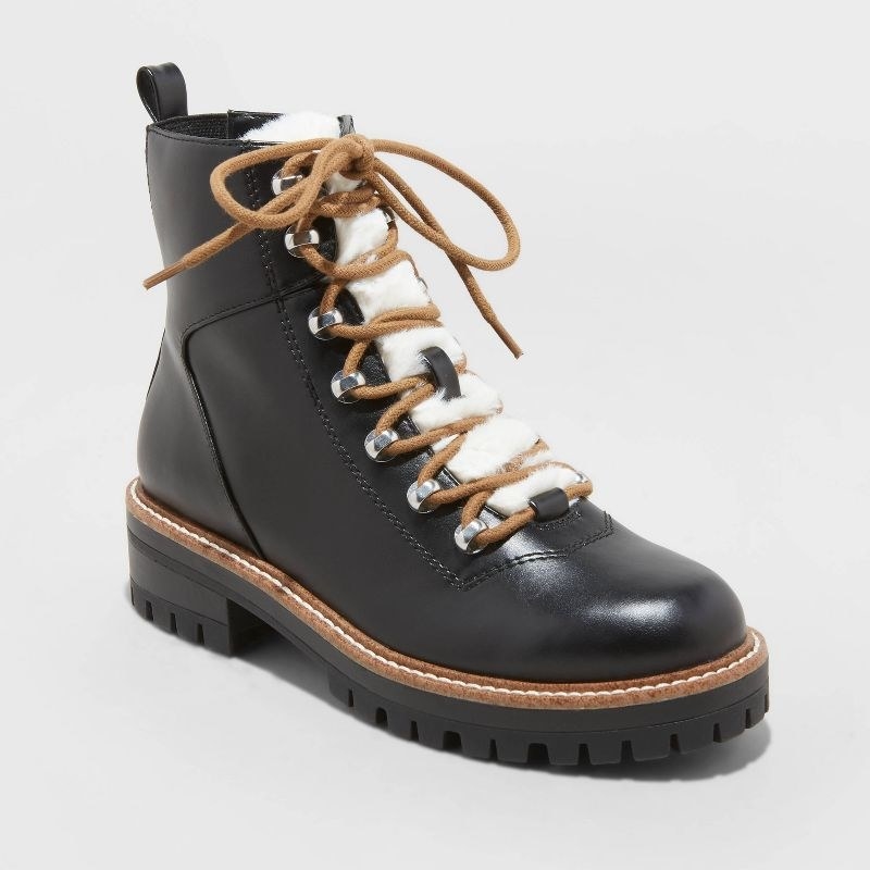 the hiking boot in black
