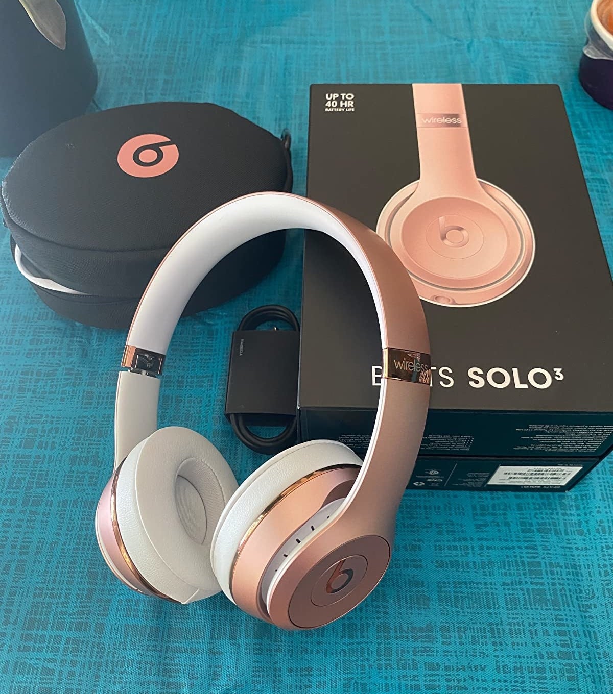 the pink beats headphones