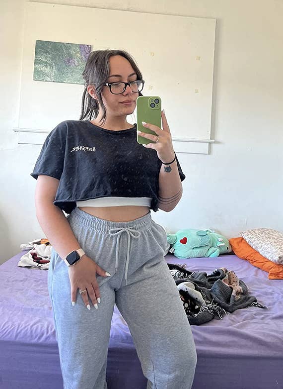 Grey sweatpants buzzfeed hotsell